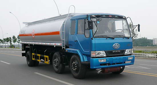 FAW Light Three-Axle Oil Tank Truck