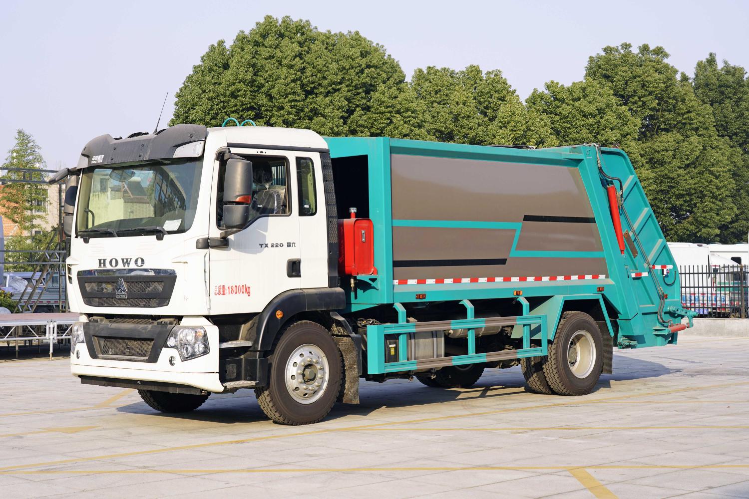 Sinotruk 14-Cubic-Meter Compactor Garbage Truck