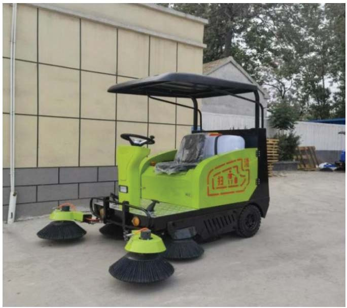 CLW-B4-100 Semi-Enclosed Sweeper with Four Side Brushes