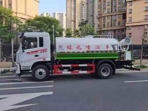 Dongfeng 12t Heavy Duty Sprinkler Truck 8X4 Industrial Water Tanker Agricultural Water Tanker