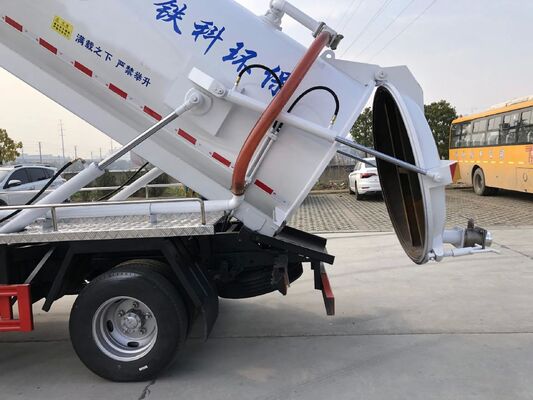 Japan Isuzu 4cbm Vacuum Sewage Suction Truck Dung Suction Truck for Sale Suction-Type Sewer Scavenger