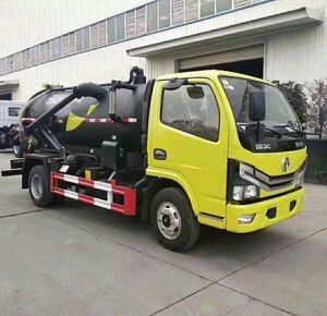 Dongfeng 5 Cubic Meter Septic Tank Truck Price; Factory Selling Low-Priced Septic Tank Trucks, Vacuum Sewage Trucks.