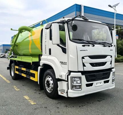 205HP/240HP Factory Direct Supply Price of Isuzu Giga 4X2 Sewage Suction Truck Is Transparent.