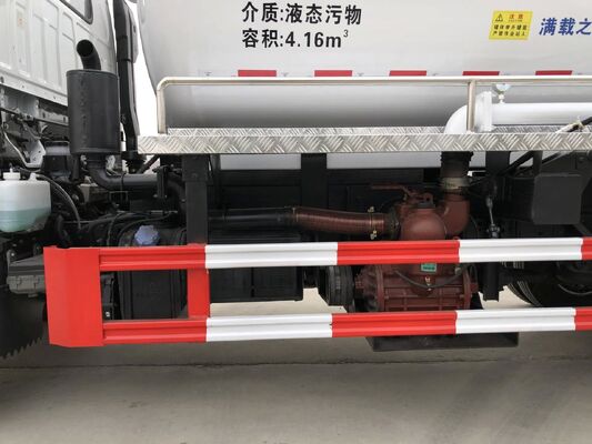 Japan Isuzu 4cbm Vacuum Sewage Suction Truck Dung Suction Truck for Sale Suction-Type Sewer Scavenger