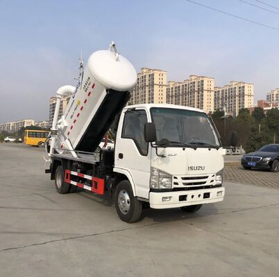 Japan Isuzu 4cbm Vacuum Sewage Suction Truck Dung Suction Truck for Sale Suction-Type Sewer Scavenger